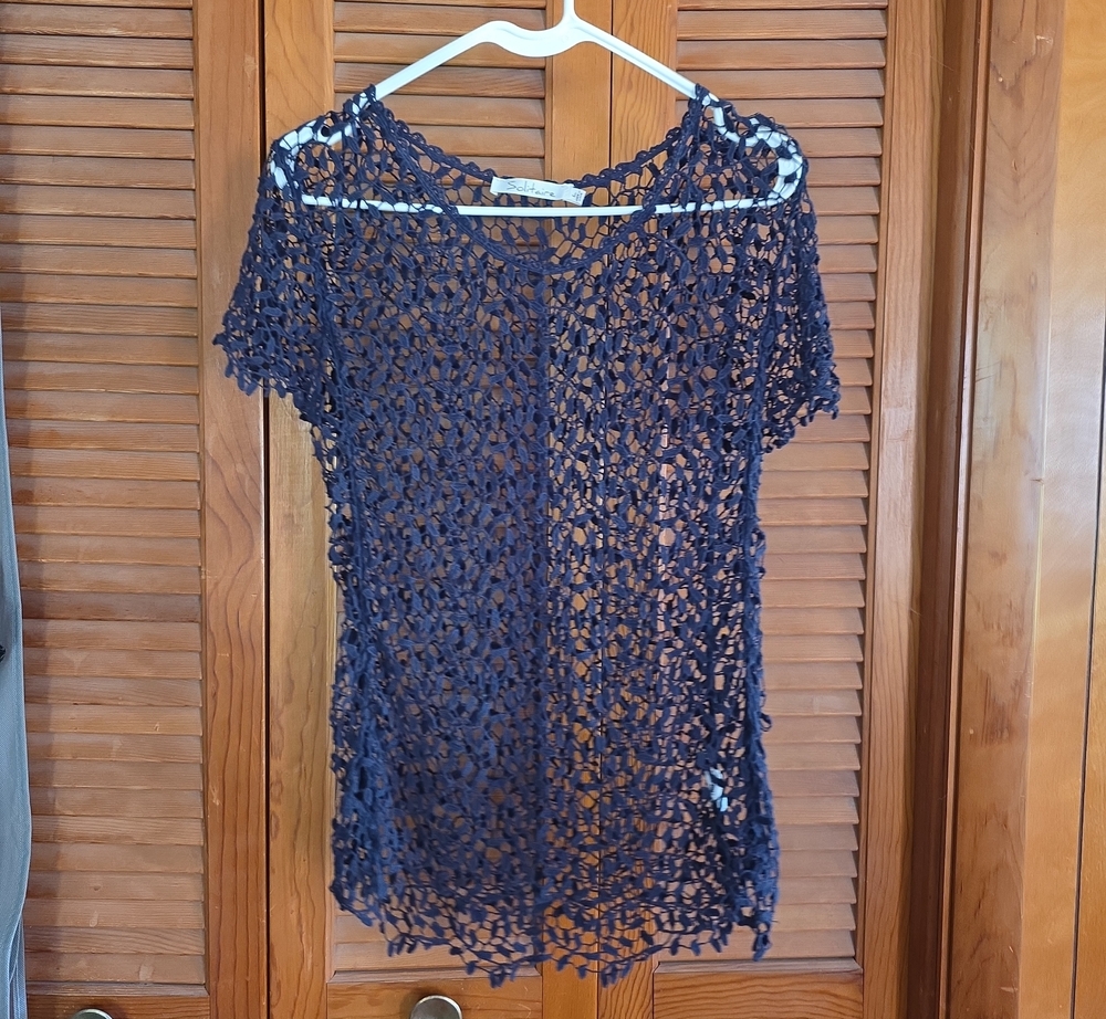 Solitaire L Crochet Open-Knit Navy Short Sleeve Top